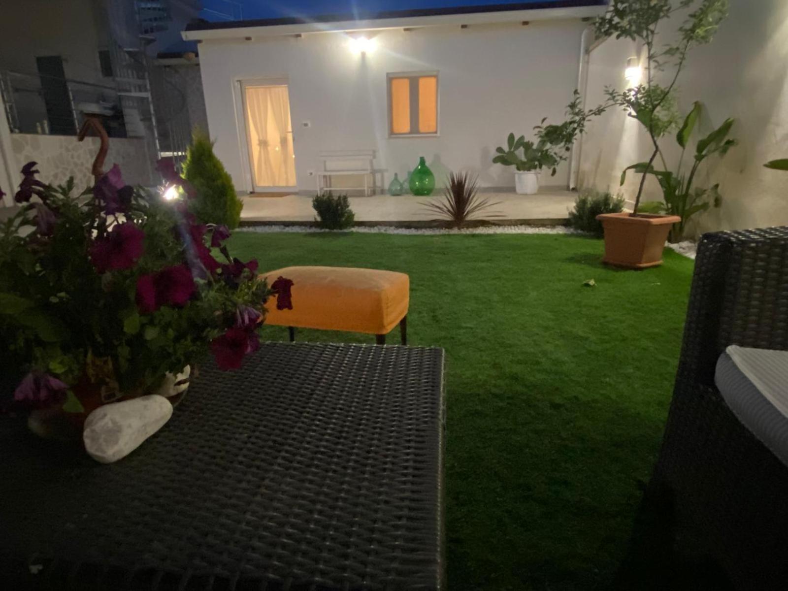 Brezza Marina Apartment Taranto Luaran gambar