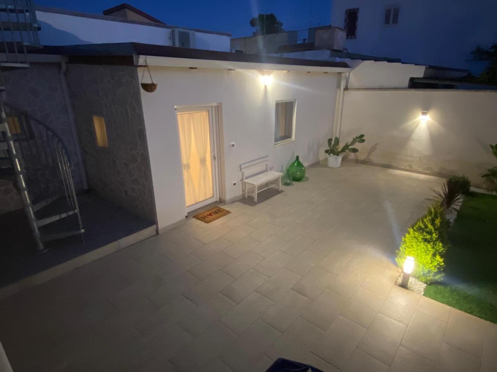 Brezza Marina Apartment Taranto Luaran gambar