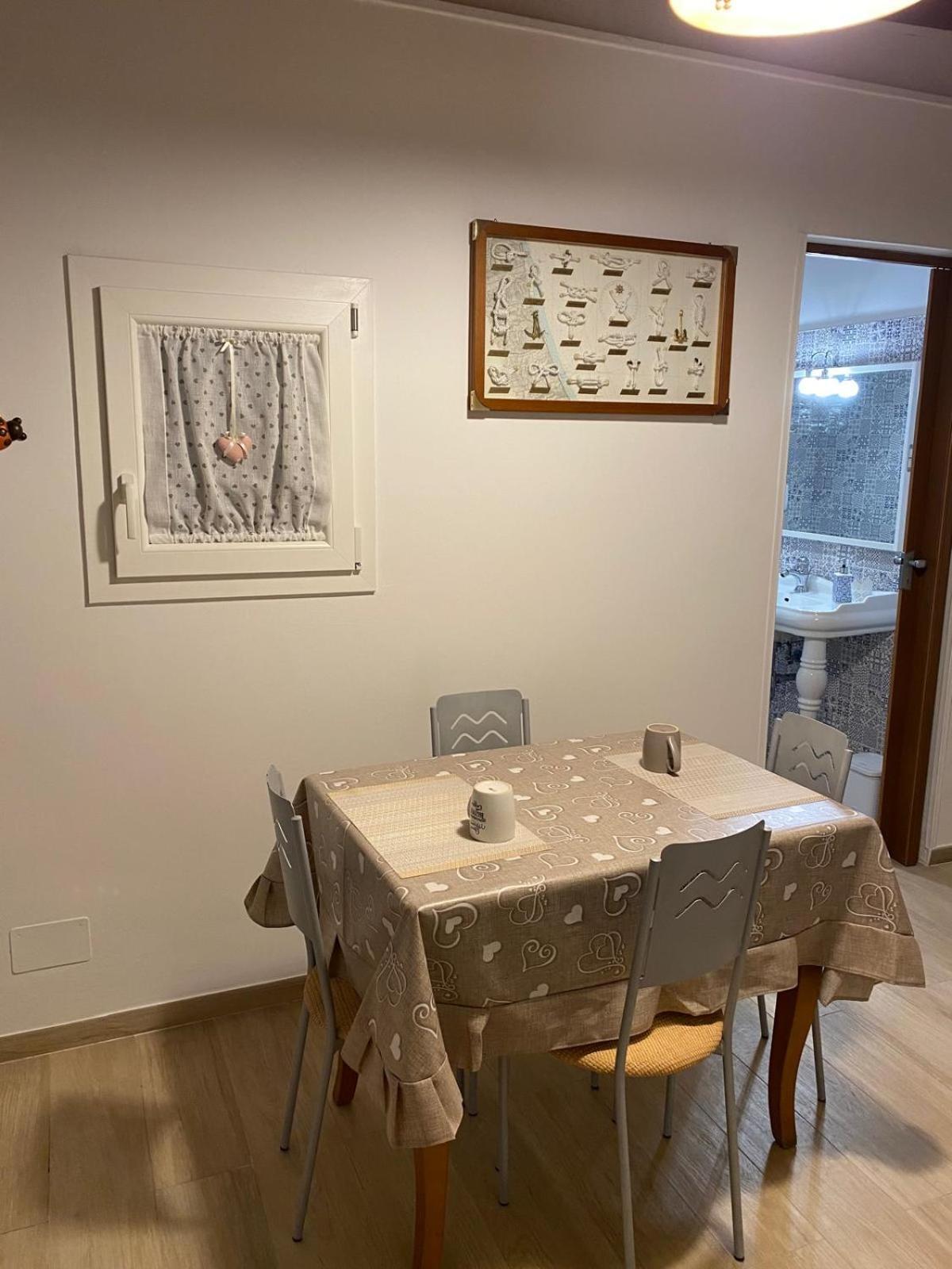 Brezza Marina Apartment Taranto Luaran gambar