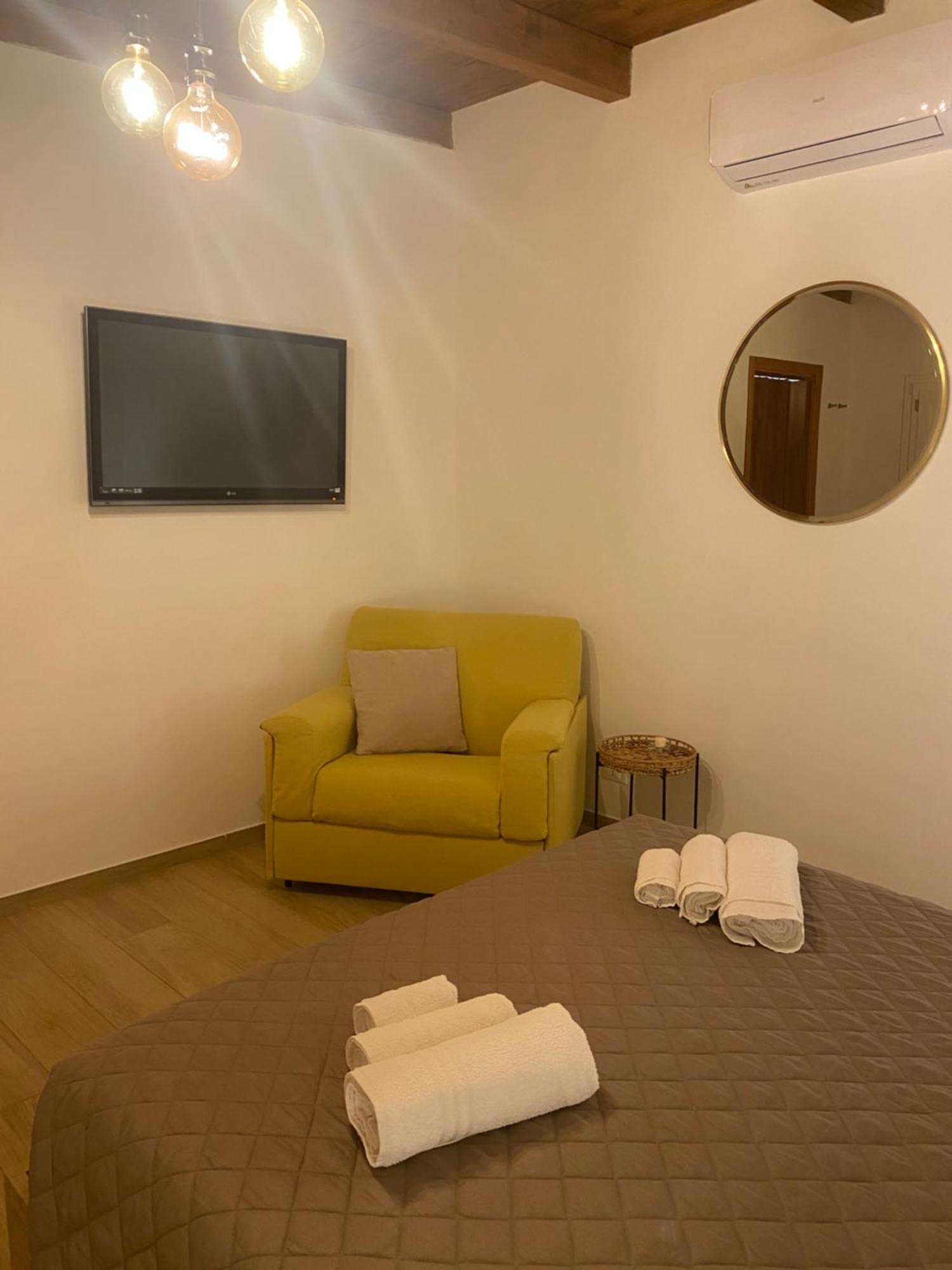 Brezza Marina Apartment Taranto Luaran gambar