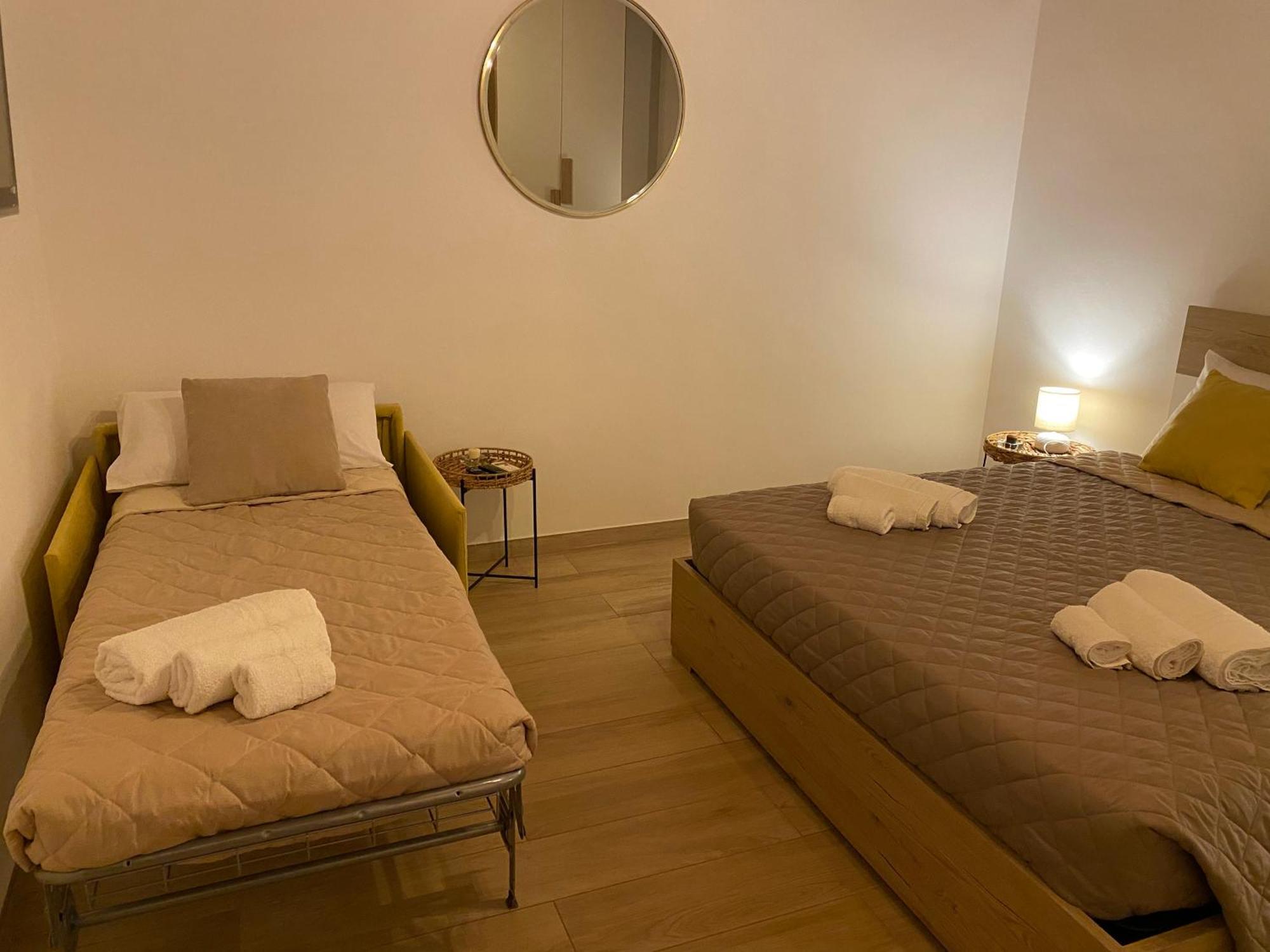 Brezza Marina Apartment Taranto Luaran gambar